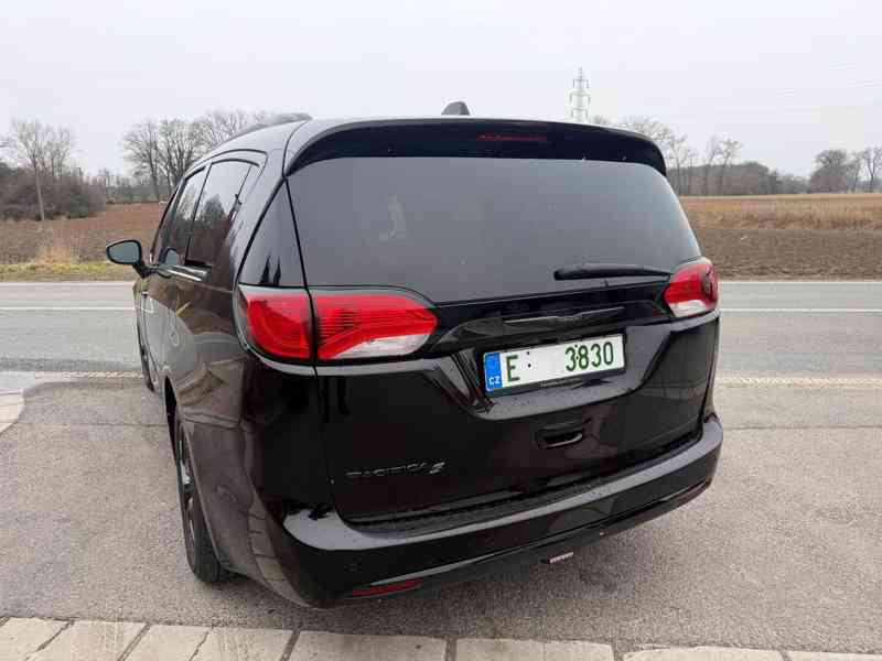 Chrysler Pacifica 3,6V6 Stown 2x DVD S-type 2018 DPH - foto 5