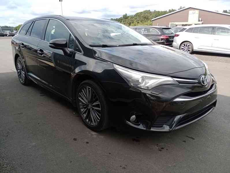 Toyota Avensis 1.8 VVT-I Aut. benzín 108kw - foto 4