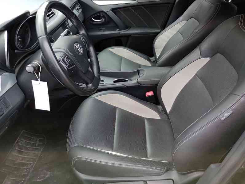 Toyota Avensis 1.8 VVT-I Aut. benzín 108kw - foto 10