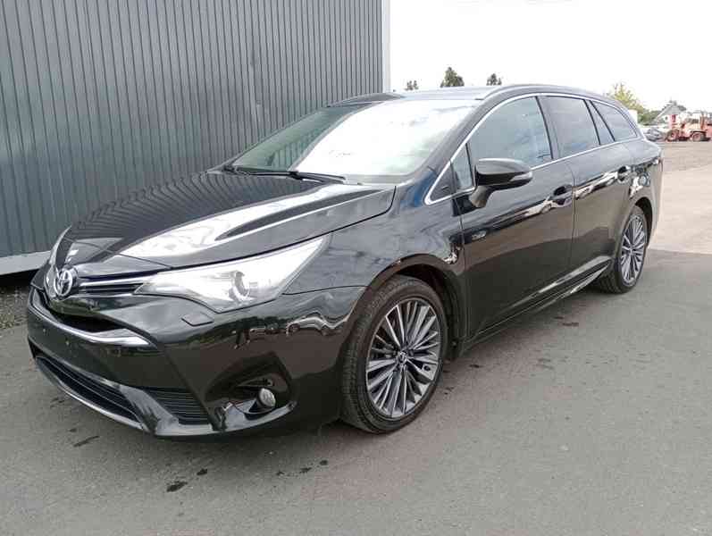 Toyota Avensis 1.8 VVT-I Aut. benzín 108kw - foto 1