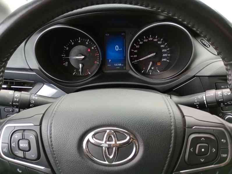 Toyota Avensis 1.8 VVT-I Aut. benzín 108kw - foto 13