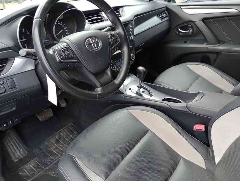 Toyota Avensis 1.8 VVT-I Aut. benzín 108kw - foto 18