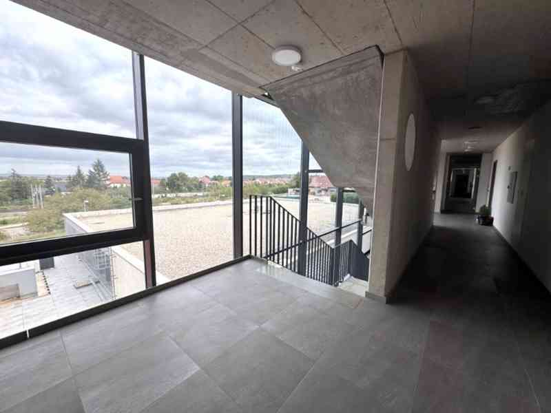 PRONÁJEM BYTU 2+KK V RAJHRADĚ U BRNA - foto 16