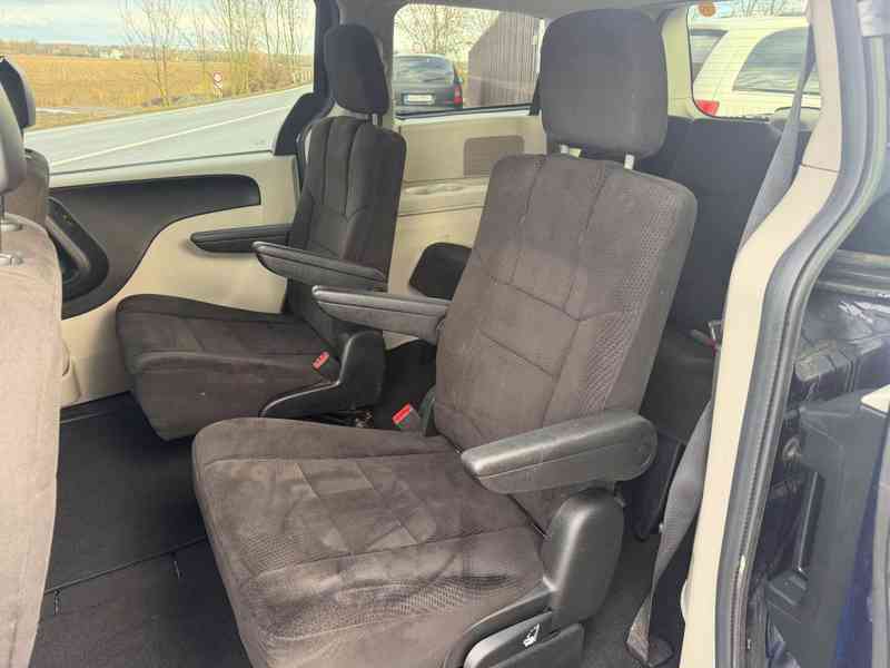 Dodge Grand Caravan 3,6 RT LPG 2014 - foto 13
