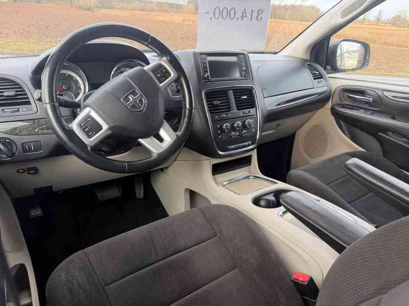 Dodge Grand Caravan 3,6 RT LPG 2014 - foto 14