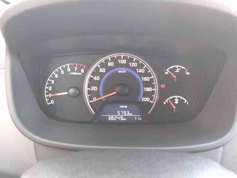 HYUNDAI i10 1.0i   KLIMA,1.MAJITEL,ČR - foto 17