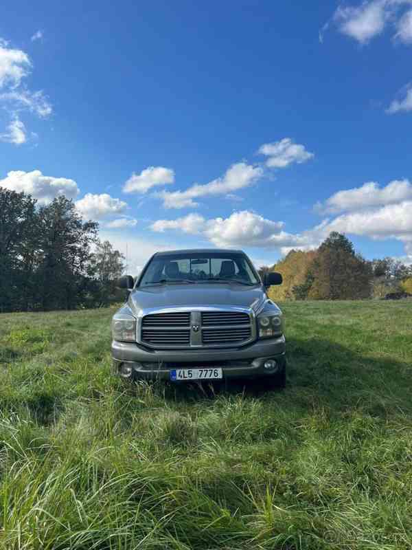 Dodge RAM 1500 - foto 3