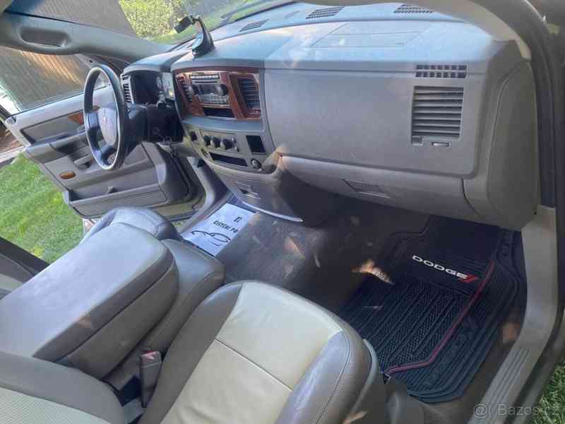 Dodge RAM 1500 - foto 12