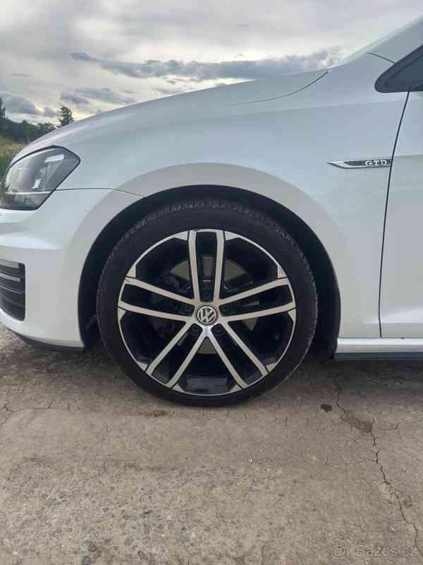 Volkswagen Golf GTD 135kw - foto 8
