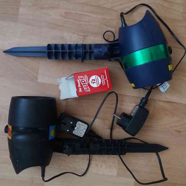Laserový venkovní párty světelný projektor reflektor  - foto 3