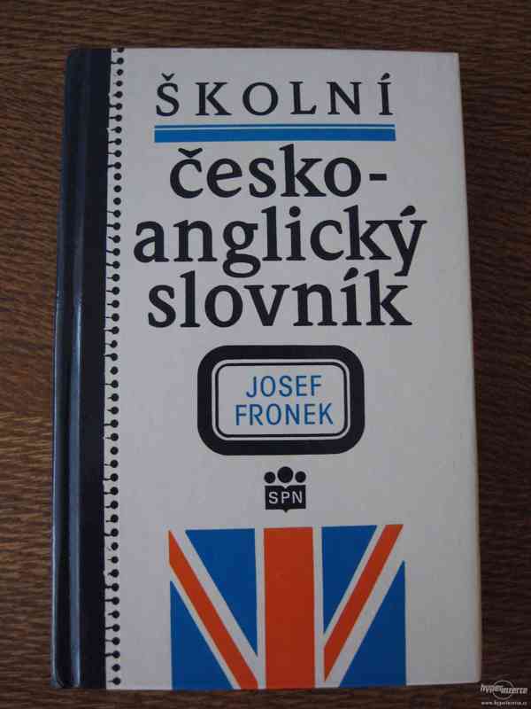 Školní česko-anglický slovník - foto 1