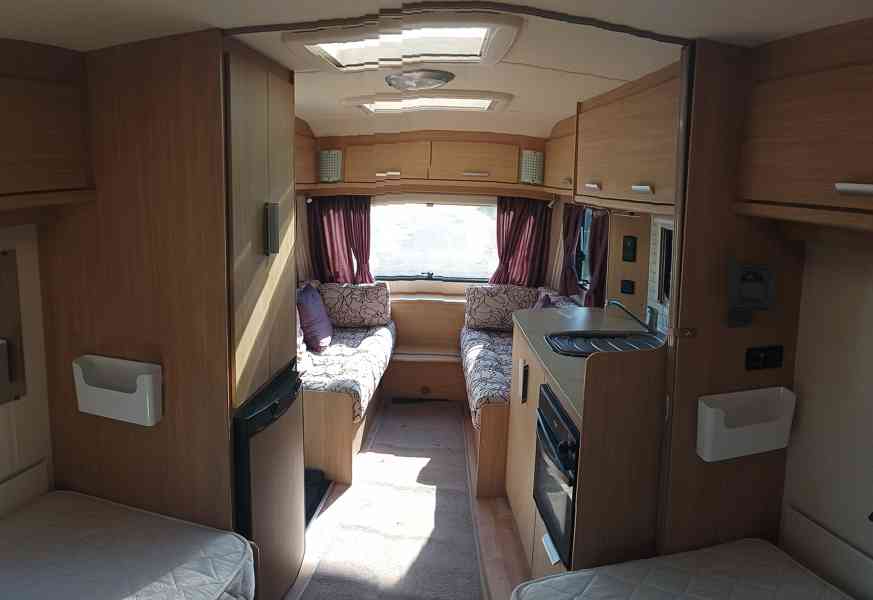 Karavan Lunar Venus 500/4 rok 2012 - foto 14