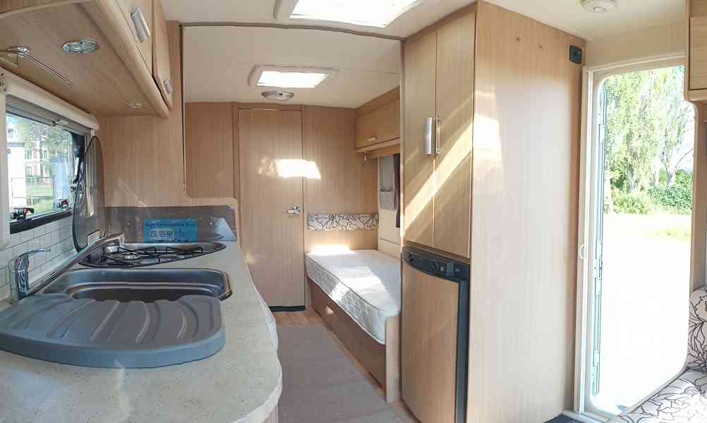 Karavan Lunar Venus 500/4 rok 2012 - foto 16