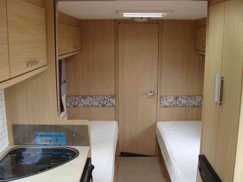 Karavan Lunar Venus 500/4 rok 2012 - foto 19