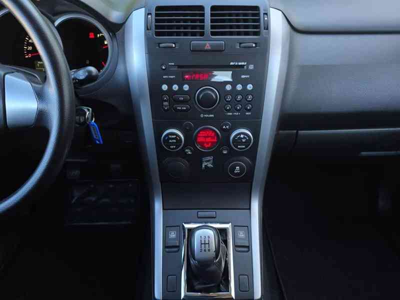 Suzuki Grand Vitara 1.6i. City benzín 78kw - foto 13