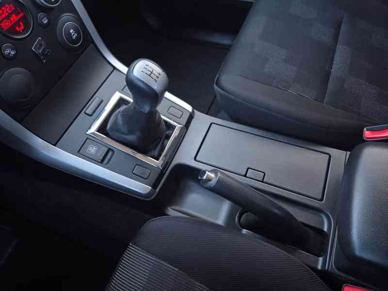 Suzuki Grand Vitara 1.6i. City benzín 78kw - foto 2