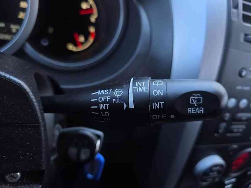 Suzuki Grand Vitara 1.6i. City benzín 78kw - foto 7