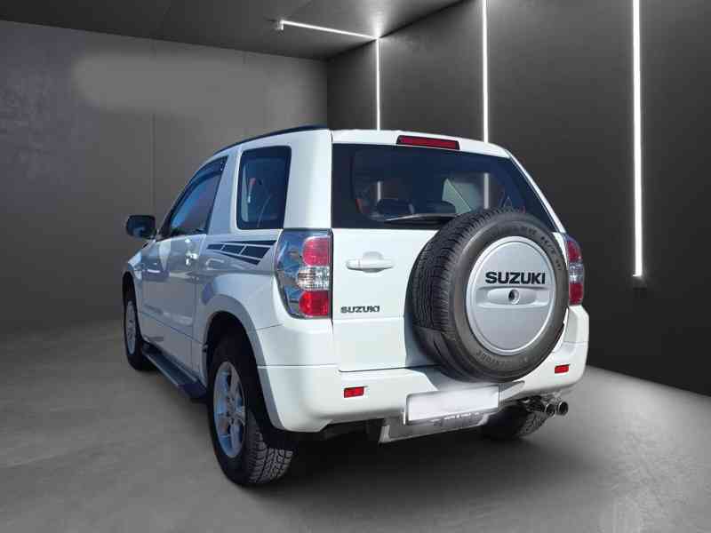 Suzuki Grand Vitara 1.6i. City benzín 78kw - foto 12