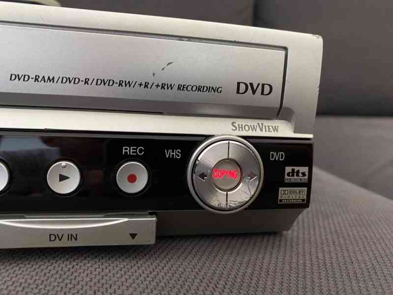 Kvalitní combo rekordér PANASONIC DMR-ES35V s TBC  - foto 6