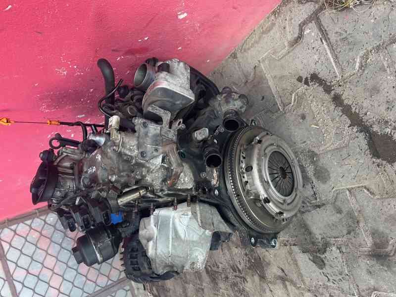 Motor 1,2 HTP 40KW kód AWY VW, Škoda, Seat komplet - foto 3