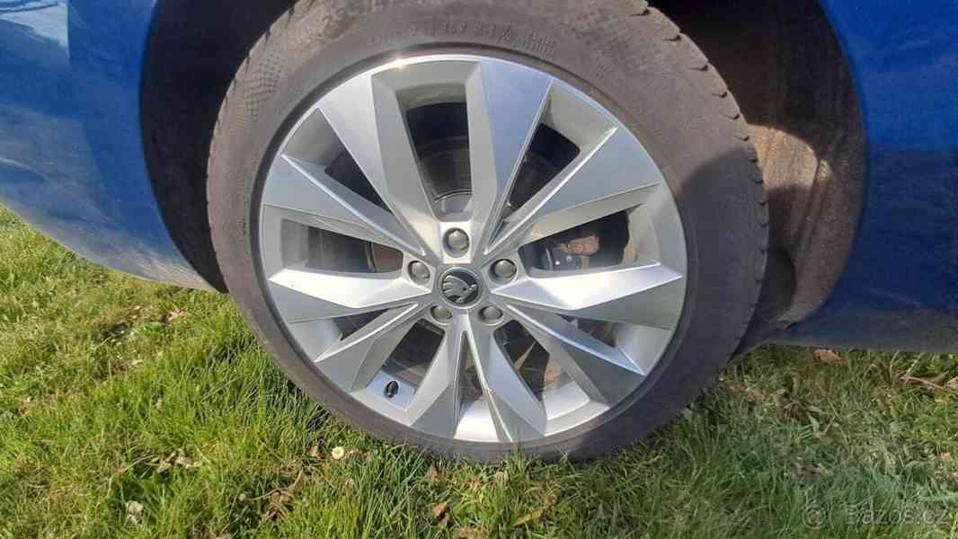 Škoda Superb 2,0   TDI 110 Kw - foto 3