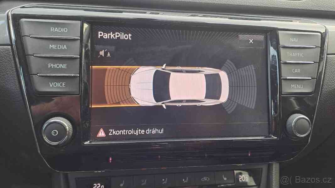 Škoda Superb 2,0   TDI 110 Kw - foto 6