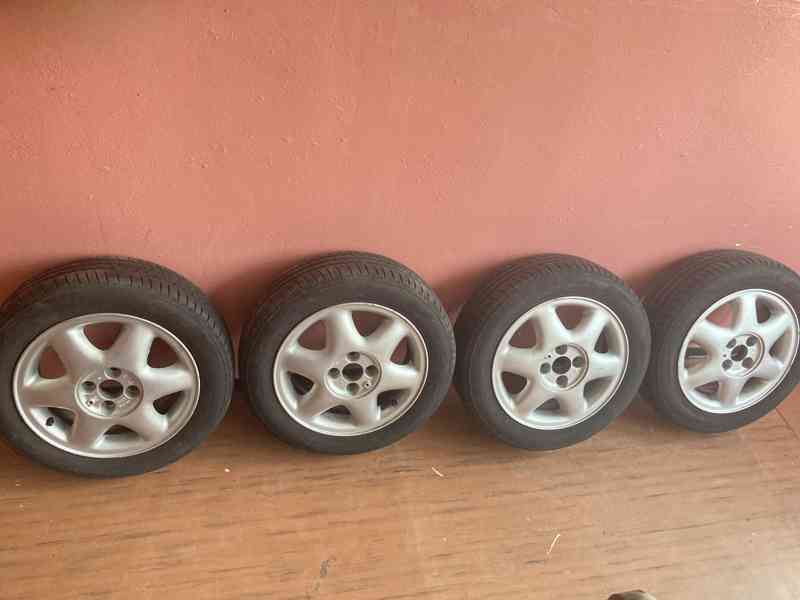 Letní Alu kola Renault / Firestone Roadhawk 2022