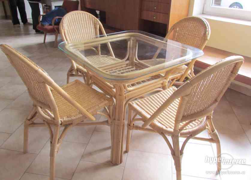 Ratanovy stolek a 4 zidle - foto 1