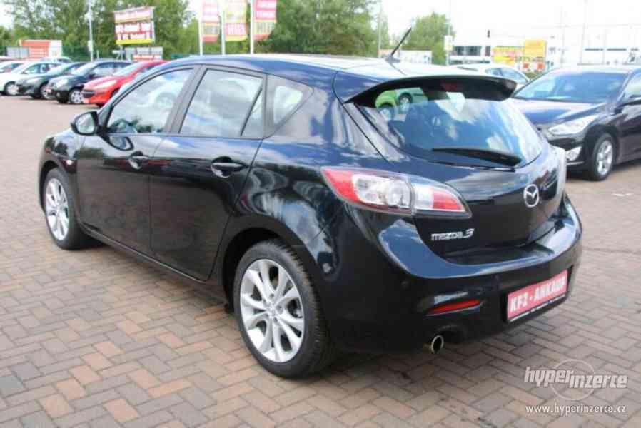 Mazda 3 Lim. Sports-Line 2,0i Benzín Aut. 110kw - foto 3