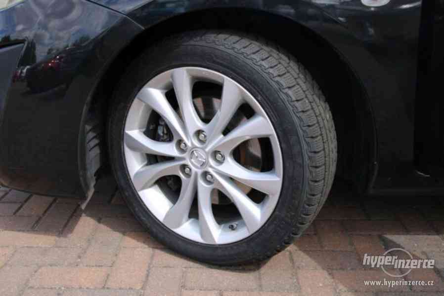 Mazda 3 Lim. Sports-Line 2,0i Benzín Aut. 110kw - foto 8