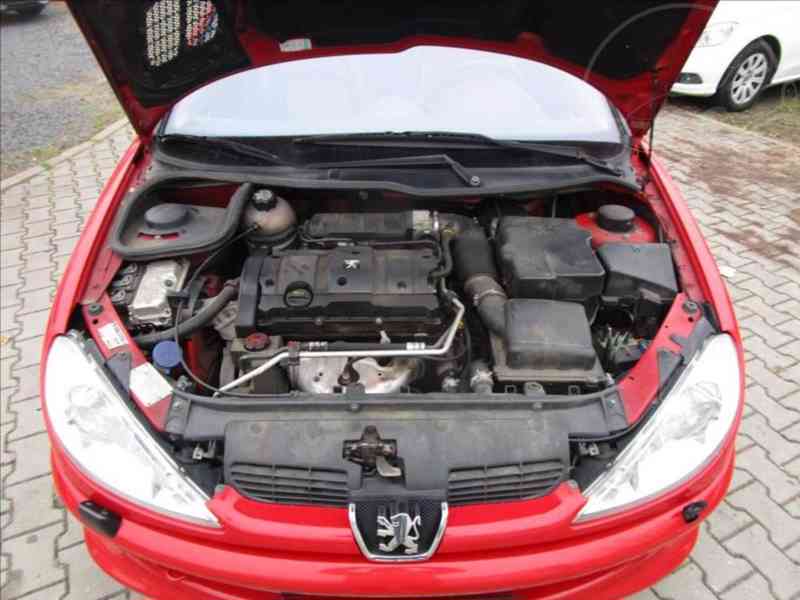 Peugeot 206 1,6 i kabriolet - foto 15