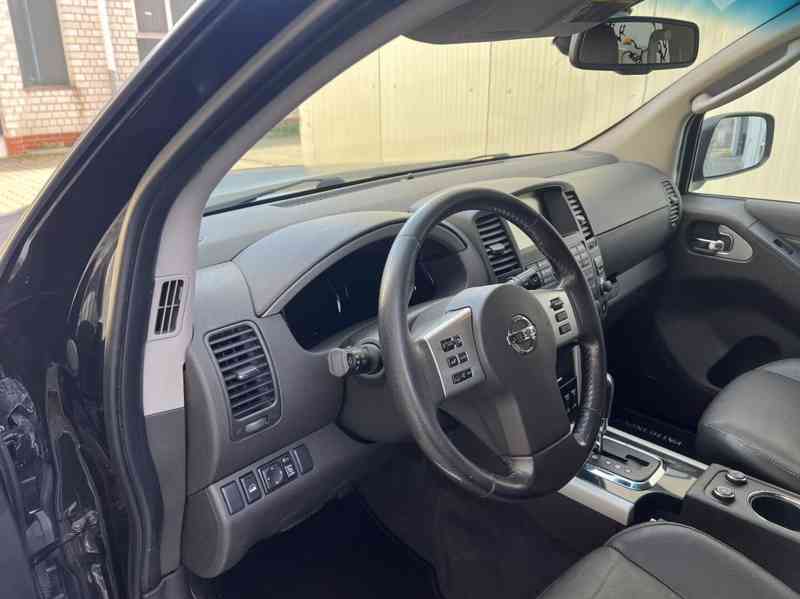 Nissan Pathfinder 3.0 dCi LE 170kw - foto 10