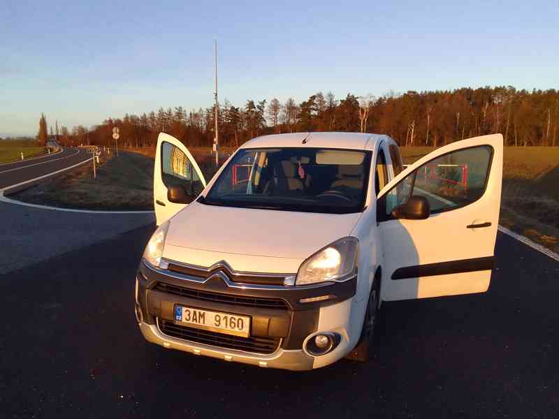 Citroën Berlingo r. v.  2012 po GO jen za 89 tis. Kč - foto 10