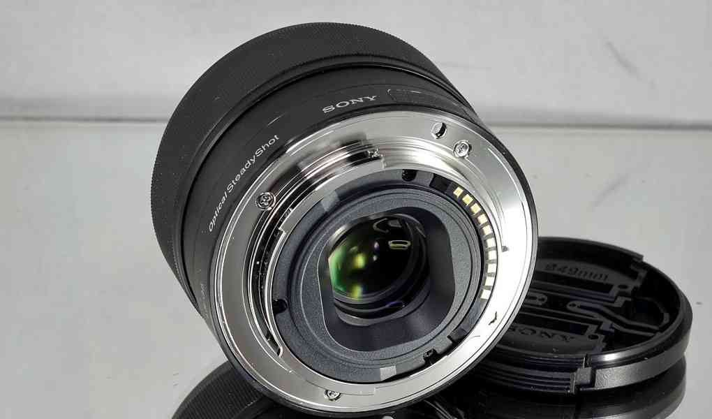 Sony E 35mm f/1,8 OSS *APS-C Pevný **E mount - foto 4