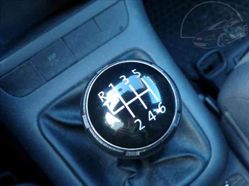 Volkswagen Golf Plus 1,6 FSI COMFORT - foto 8