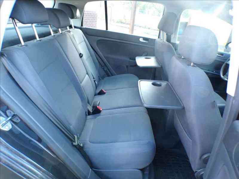 Volkswagen Golf Plus 1,6 FSI COMFORT - foto 13