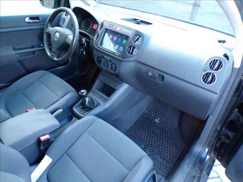 Volkswagen Golf Plus 1,6 FSI COMFORT - foto 14