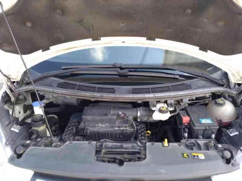 FORD TRANSIT CUSTOM 2.2 TDCI  1.MAJITEL,92kW - foto 37