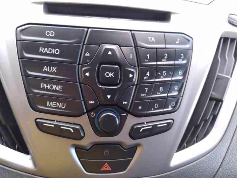 FORD TRANSIT CUSTOM 2.2 TDCI  1.MAJITEL,92kW - foto 29