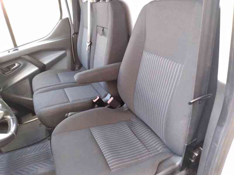 FORD TRANSIT CUSTOM 2.2 TDCI  1.MAJITEL,92kW - foto 9