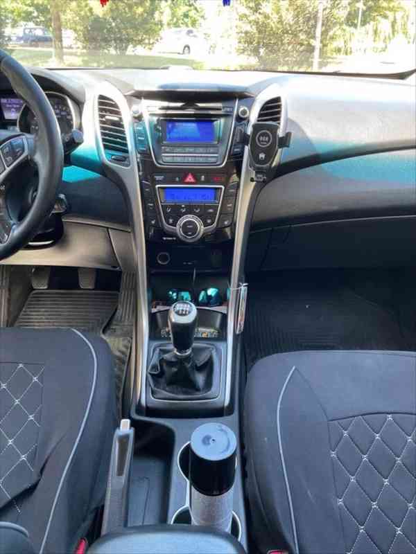 Hyundai i30 1,6 Prodej - foto 7