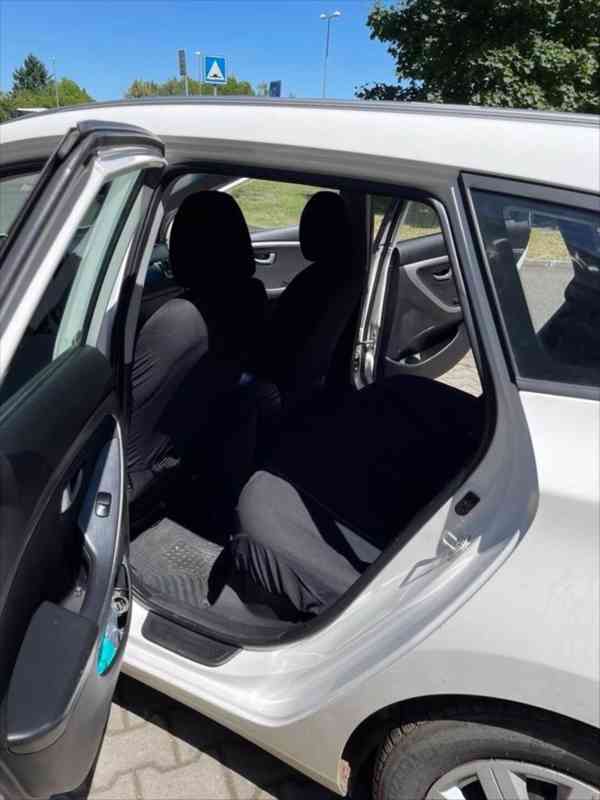 Hyundai i30 1,6 Prodej - foto 3