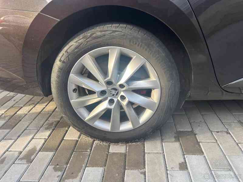 Škoda Superb 2,0   3 4x4 - foto 10