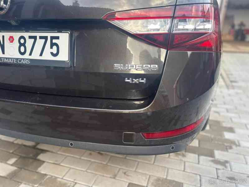Škoda Superb 2,0   3 4x4 - foto 5
