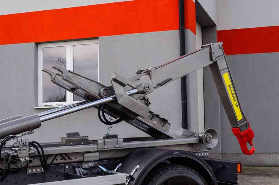 MERCEDES AXOR 1829 / 18T HÁKOVÝ NOSIČ KONTEJNERŮ EU5 - foto 82