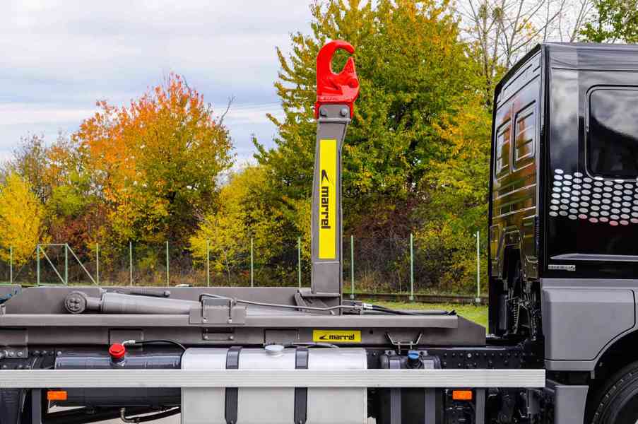 MERCEDES AXOR 1829 / 18T HÁKOVÝ NOSIČ KONTEJNERŮ EU5 - foto 61