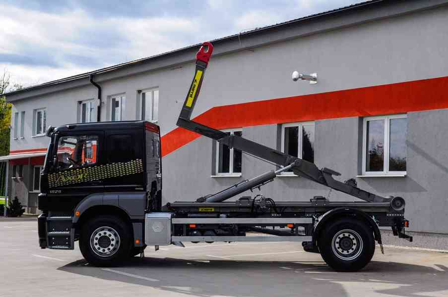 MERCEDES AXOR 1829 / 18T HÁKOVÝ NOSIČ KONTEJNERŮ EU5 - foto 72