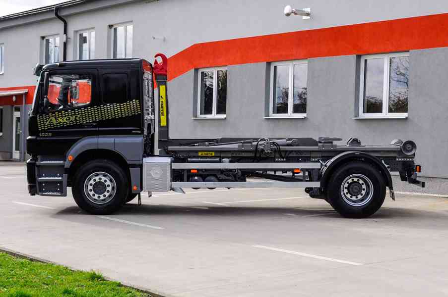 MERCEDES AXOR 1829 / 18T HÁKOVÝ NOSIČ KONTEJNERŮ EU5 - foto 66