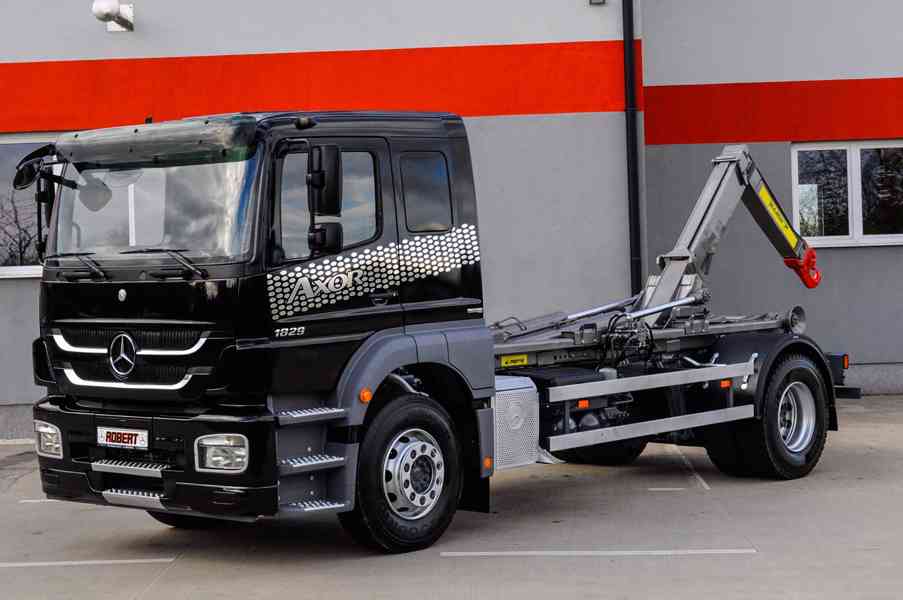 MERCEDES AXOR 1829 / 18T HÁKOVÝ NOSIČ KONTEJNERŮ EU5 - foto 77