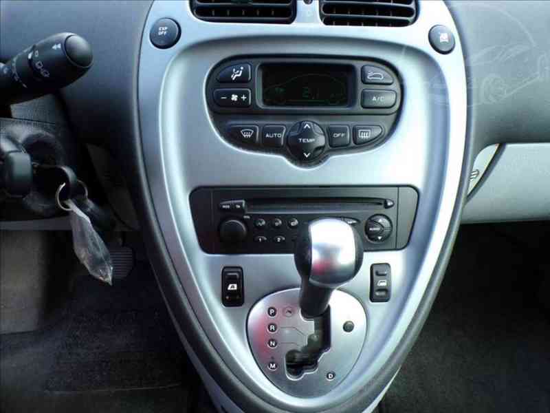 Citroën Xsara 2,0 i AUTOMAT,TAŽ.ZAŘ. - foto 7